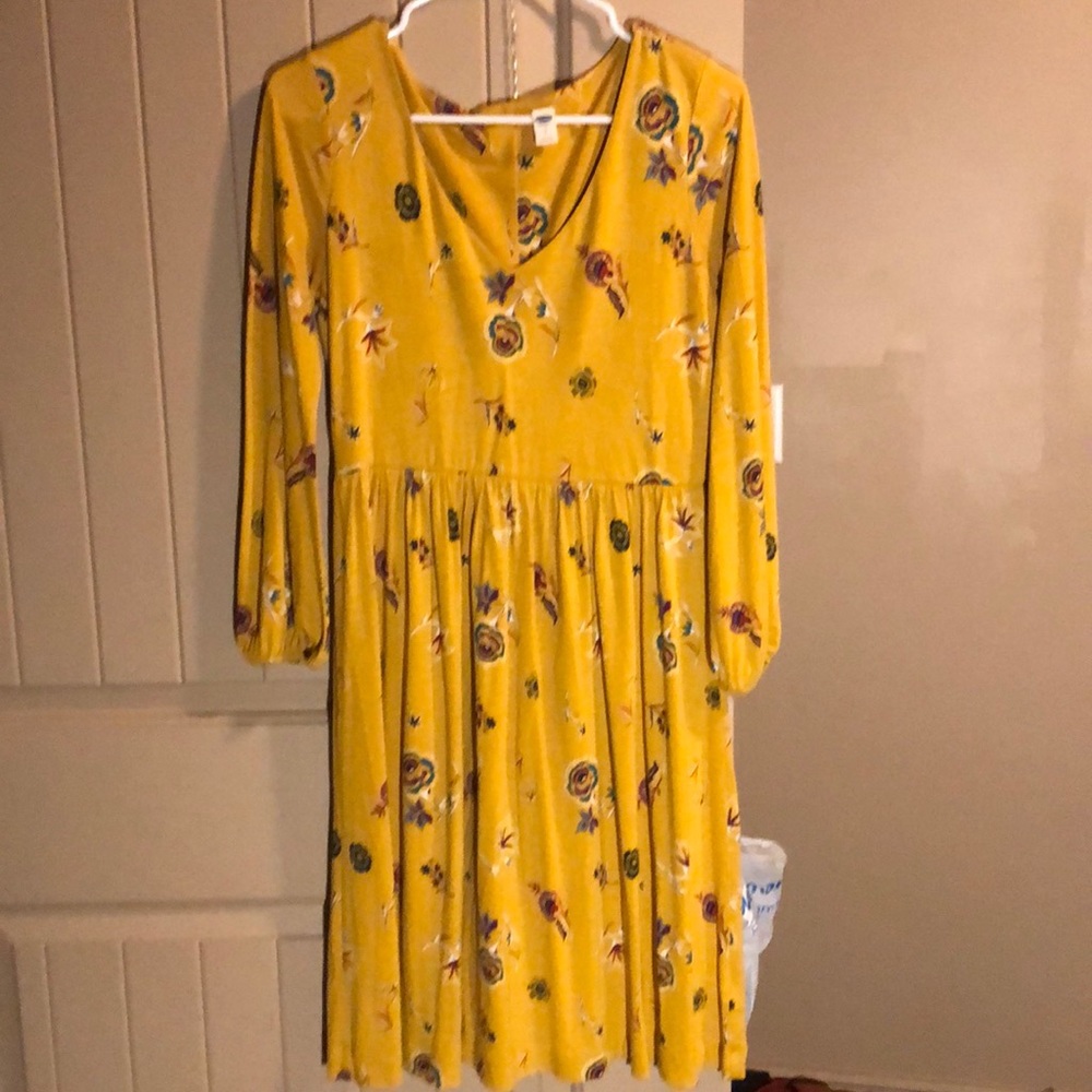 Yellow floral v-neck midi dress